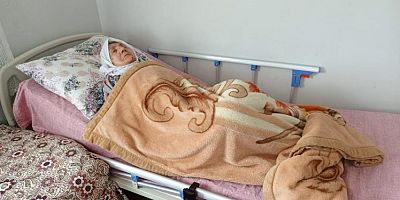 Vanlı Amcan'dan felçli kadına hasta yatağı