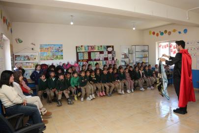 BÜYÜKŞEHİR BELEDİYESİ HACİVAT-KARAGÖZ OYUNUNU KIRSALA TAŞIDI