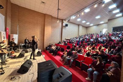 BÜYÜKŞEHİR BELEDİYESİNİN KONSERVATUVARI İLÇELERDE KONSERLERİNİ SÜRDÜRÜYOR