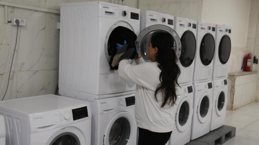 Van'da ihtiyaç sahiplerine ücretsiz çamaşırhane hizmeti