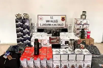 Başkale'de Gümrük Kaçağı Eşya Operasyonu