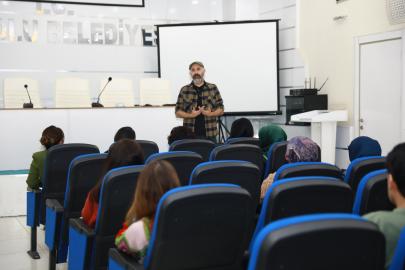 İpekyolu Belediyesi Personeline “Kurumsal Duyarlılık ve Psikolojik Dayanıklılık” Semineri