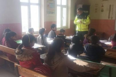 Jandarmadan öğrencilere trafik eğitimi