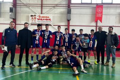 Kazım Karabekir Anadolu Lisesi futsalda Van şampiyonu