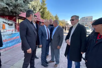 MHP İl Başkanı Erciş'te Esnafı Ziyaret Etti