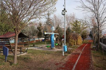 Parklardaki Aydınlatma Sistemi Onarıldı: