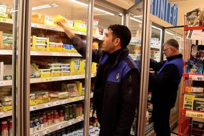 Tuşba Belediyesi’nden Market ve Bakkallarda Gıda Güvenliği Denetimi