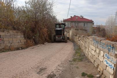 Tuşba’da Kazı Çalışmaları Sonrası Bozulan Yollar Onarıldı