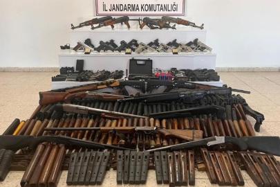 Başkale'de Kaçak Silah Operasyonu