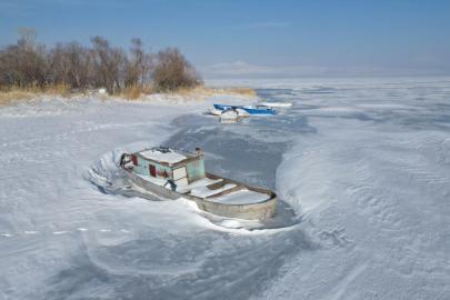 Bitlis'te tüm göller buz tuttu
