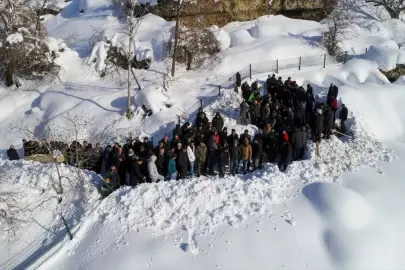 Çatak'ta çığ felaketi: Gülnaz Bitik defnedildi