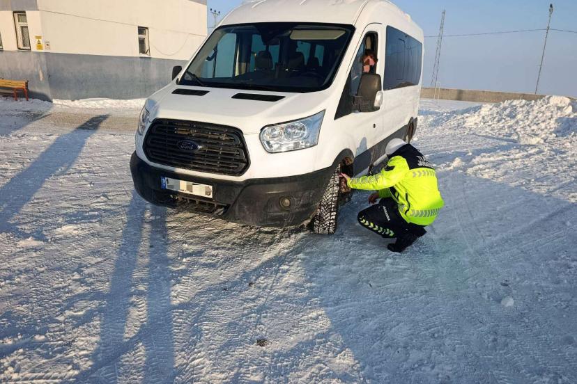 Jandarmadan okul servislerine denetim