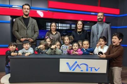 Miniklerden Van TV’ye sürpriz ziyaret