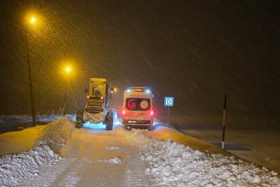 Tuşba Belediyesi Tipiye Rağmen Ambulansa Yol Açtı