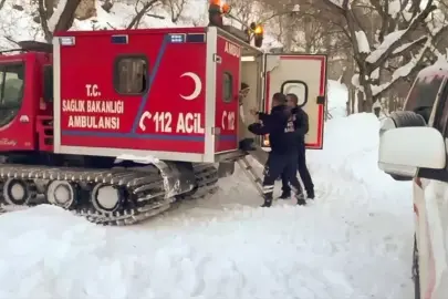 Van'da Çığ Tehlikesi: Kadın Helikopterle Hastaneye Ulaştırıldı