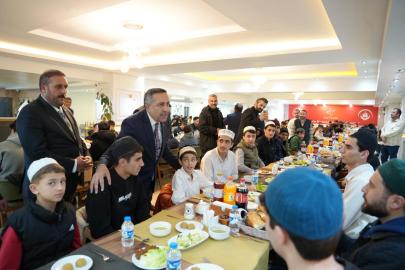 AK Parti Van İl Başkanlığından Yoğun Ramazan Programı