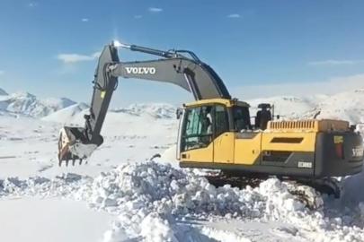 Bitlis’te karla mücadele çalışmaları aralıksız devam ediyor
