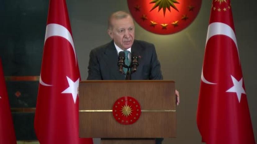 Cumhurbaşkanı Erdoğan: "Terörsüz Türkiye sürecini sabote etmek isteyen karanlık odaklara rağmen 16 aydır başarıyla süreci yönetiyoruz"