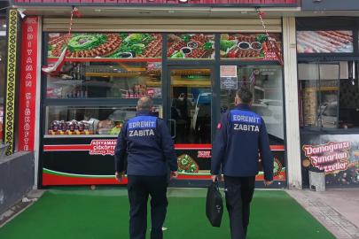 Edremit’te çiğ köfte işletmeleri denetlendi