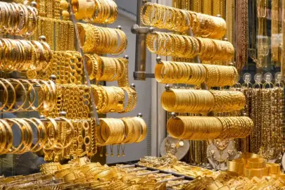 Fiyatı uçan altını tahtından etti
