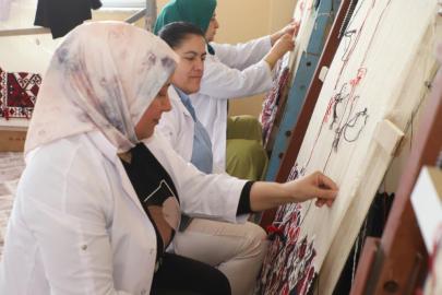 Hakkari’nin kilimleri, kültürel hafızayı günümüze taşıyor