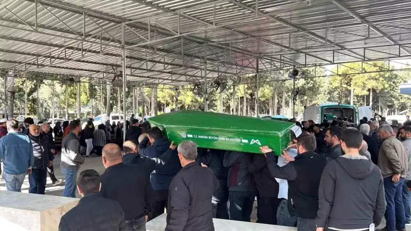 İkizleri ölüm ayırdı, 3 cenaze yan yana defnedildi