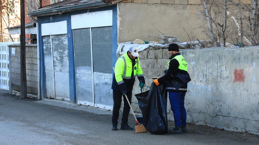 İpekyolu Belediyesi Bahar Temizliğine Başladı