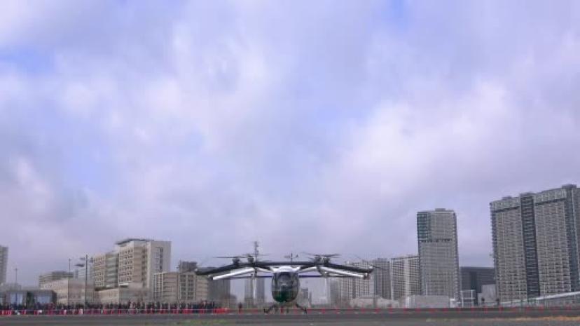 Japon firmanın uçan arabası ilk kez Tokyo semalarında