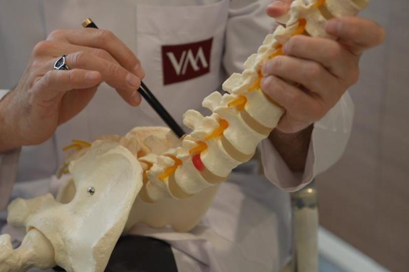 "Kapalı omurga cerrahisi ile felç riski yok denecek kadar azaltılabiliyor"