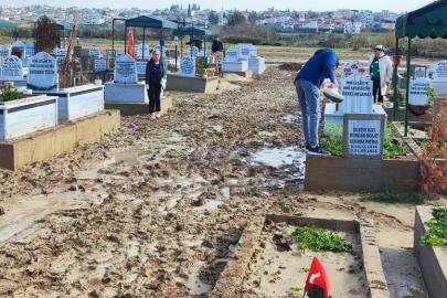 Mezarlar selde çöktü aileler isyan etti