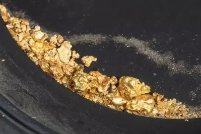 Tüm dünyaya yetecek altın keşfedildi! Ülkeyi ihya edecek dev rezerv