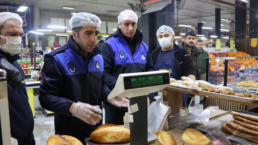 Tuşba’da Fırın ve Marketlere Sıkı Denetim