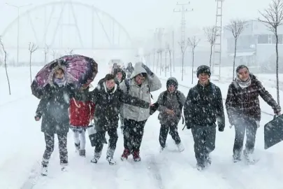 Van’da eğitime kar engeli