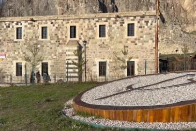 Van'da Ramazan öncesi manevi atmosfer tarihi camide yaşanıyor