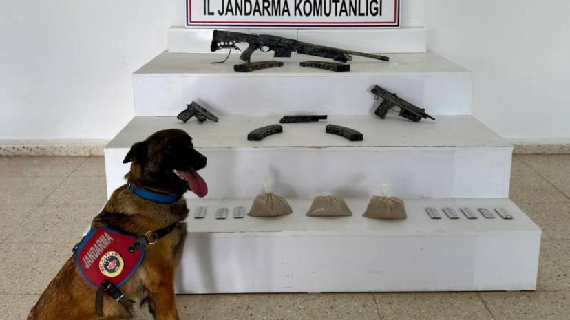 Van’da uyuşturucu ve silah ele geçirildi