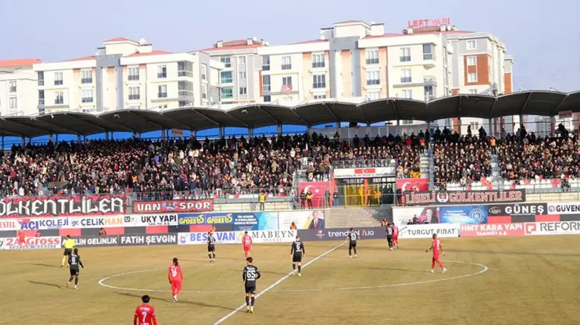 Vanspor 3 puanı 3 golle aldı