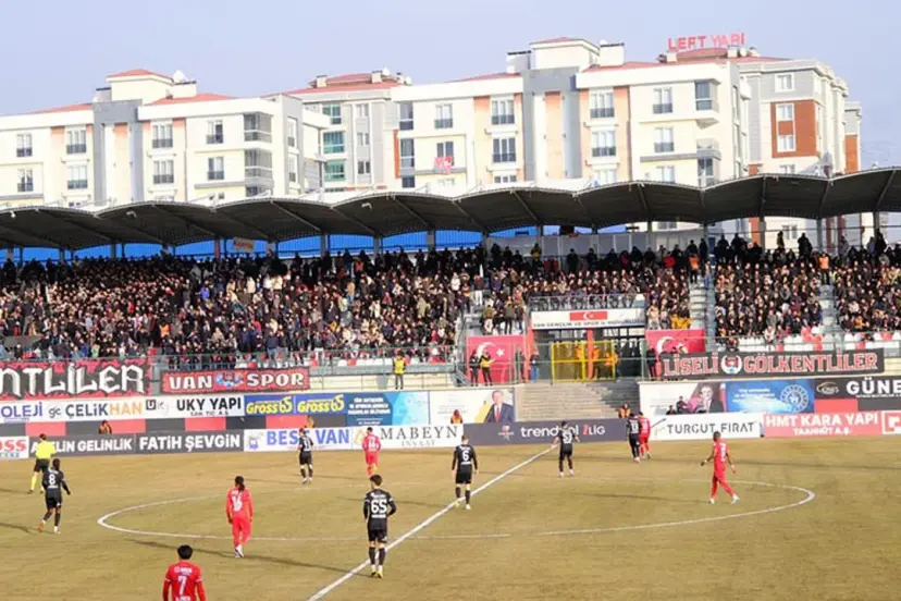 Vanspor 3 puanı 3 golle aldı