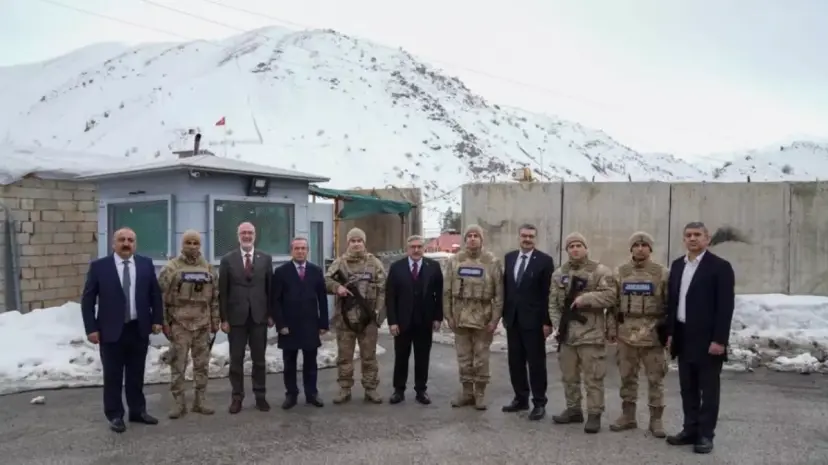 Yayman'dan Askerlere Moral Ziyareti