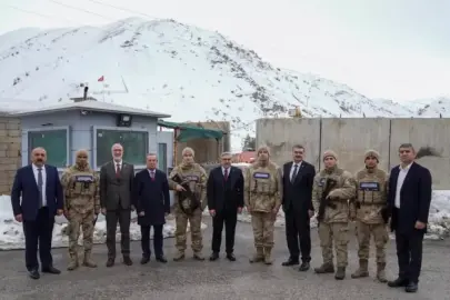 Yayman'dan Askerlere Moral Ziyareti