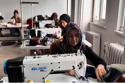 Yüksekova'da kadınlar dikiş-nakış kursuyla hem meslek ediniyor hem sosyalleşiyor