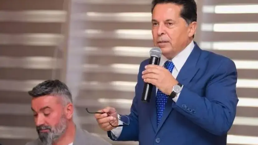 AHMET ÖZER BELEDİYE BAŞKANLIĞINA DÖNEMEYECEK