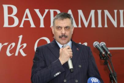 Bakan Çiftçi, asker ve vatandaşlarla bayramlaştı