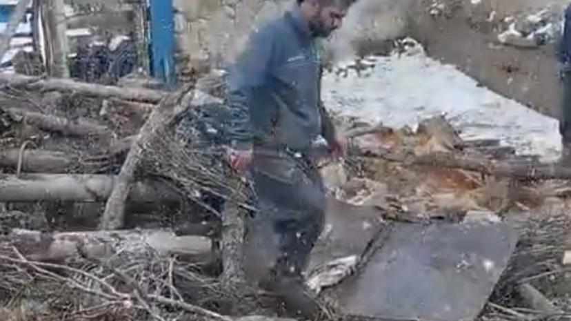 Başkale’de ahır çöktü: 20 küçükbaş hayvan göçük altında kaldı