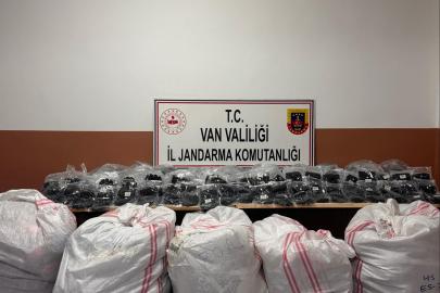 Başkale’de bin 476 kaçak eşya ele geçirildi