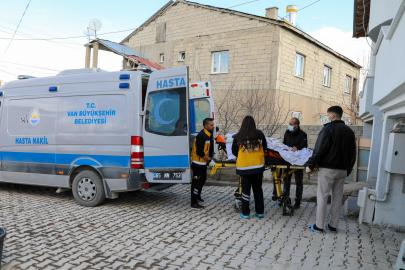 BÜYÜKŞEHİR’DEN HASTA NAKİL HİZMETİ