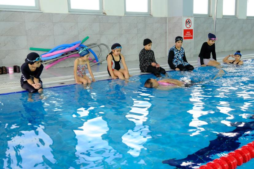 Çocuklar İçin Yüzme Kurslarımız Başladı