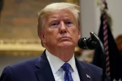 Donald Trump ağzındaki baklayı çıkardı: Hedefi İran petrolü