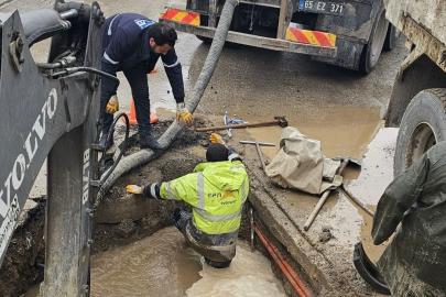 Erciş’te Ana Şebeke İçme Suyu Hattındaki Arıza Giderildi