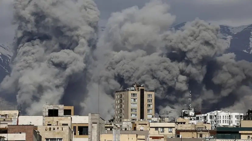 İran'da can kaybı bin 332'ye yükseldi