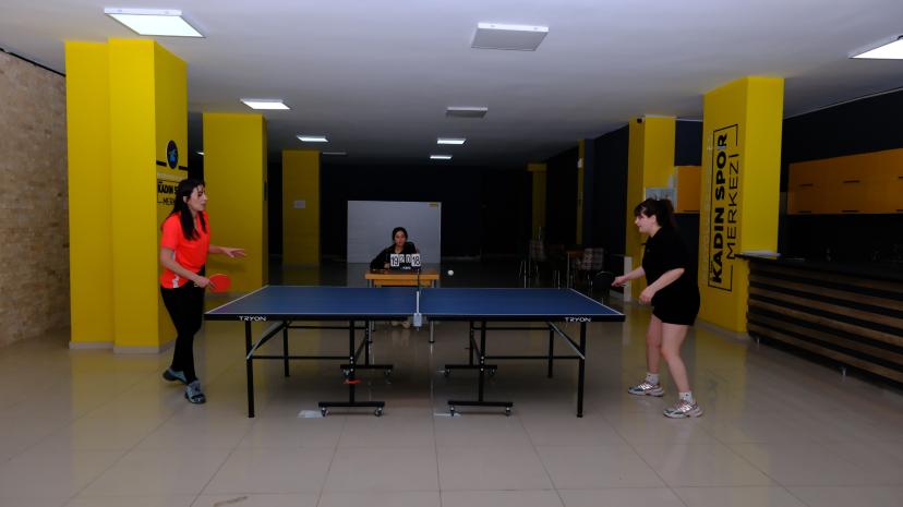 Kadınlar İçin Masa Tenisi Turnuvası